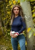 Angel-Kiss-165-273B-2 Silikon Sexpuppe Lilly von 165cm Ak doll mit braunen Haaren und großen Brüsten.