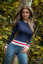 Angel-Kiss-165-273B-9 Silikon Sexpuppe Lilly von 165cm Ak doll mit braunen Haaren und großen Brüsten.