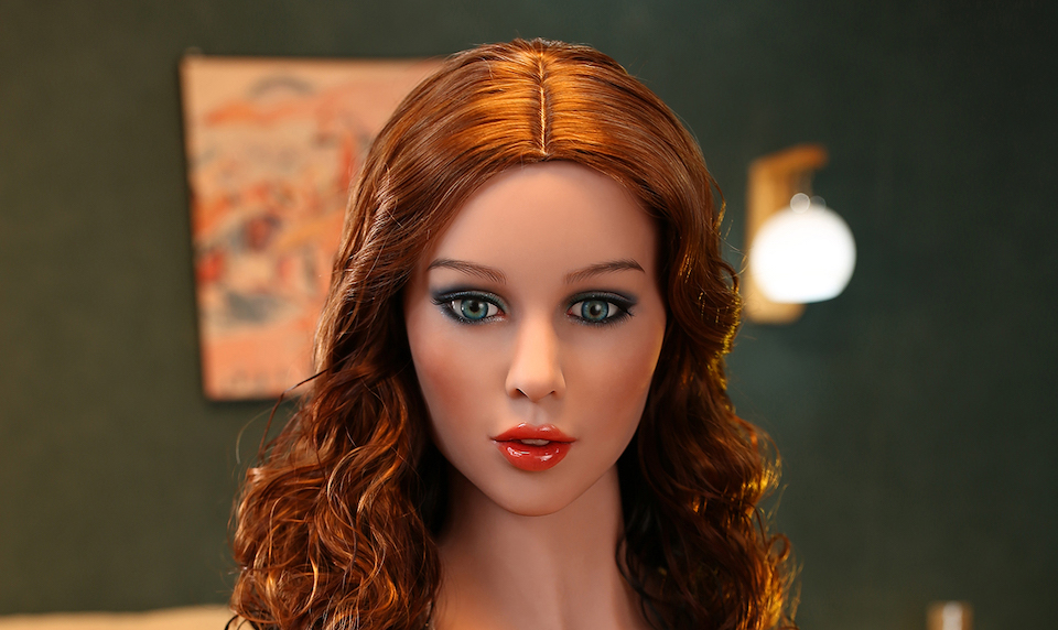 Sexdoll Donna met rood haar van Firedoll