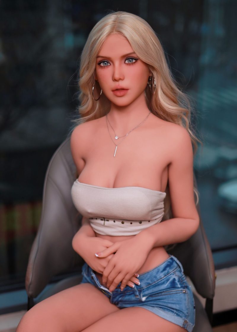 Auf Vorrat Firedoll Emily | 157 cm 31